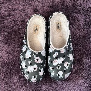 CROCS Women's Floral Flats - Black and White